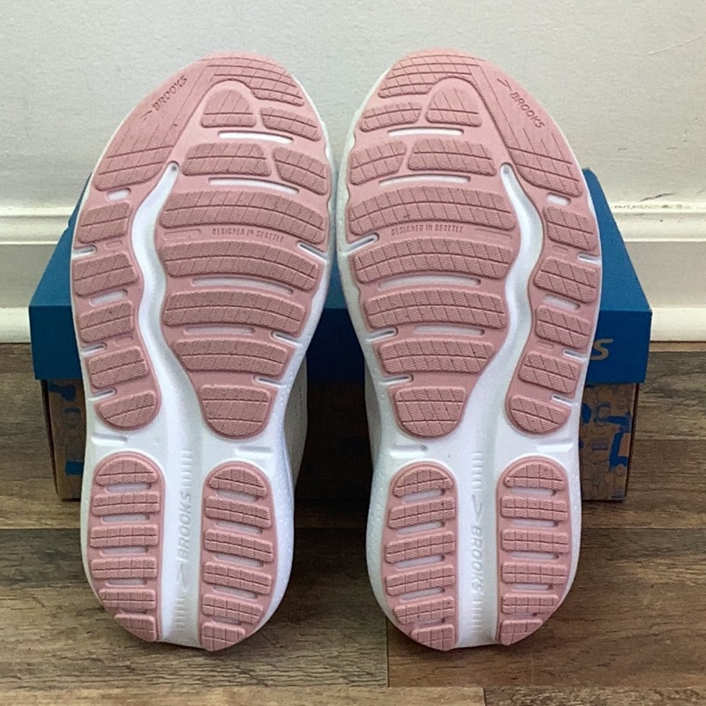 Women’s Brooks Ghost Max 2 - Picture 4 of 4